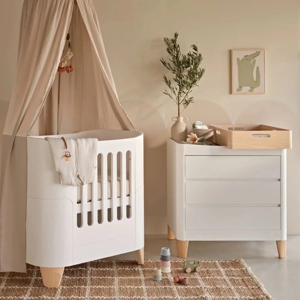 Gaia Baby Serena Mini Cot Bed - White/Natural
