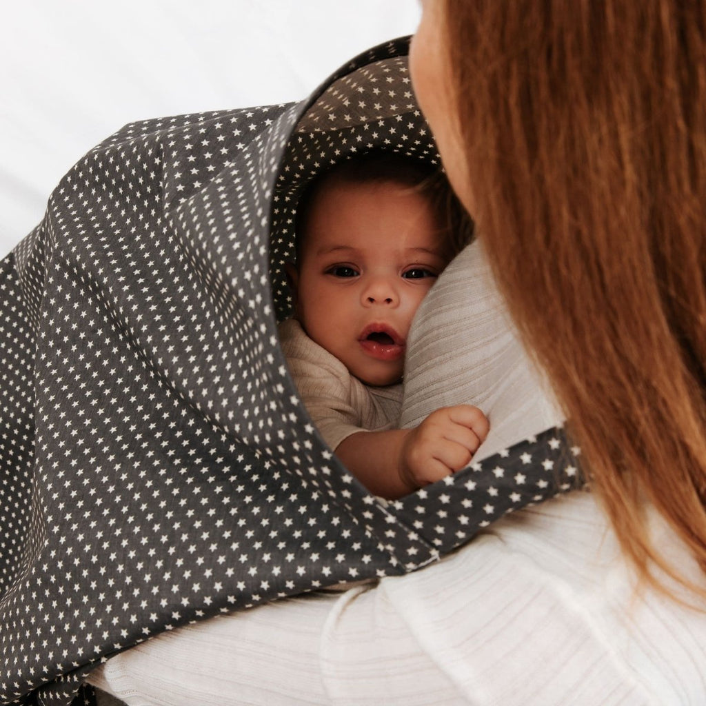 Breastfeed Apron - White Stars - Breastfeeding Apron
