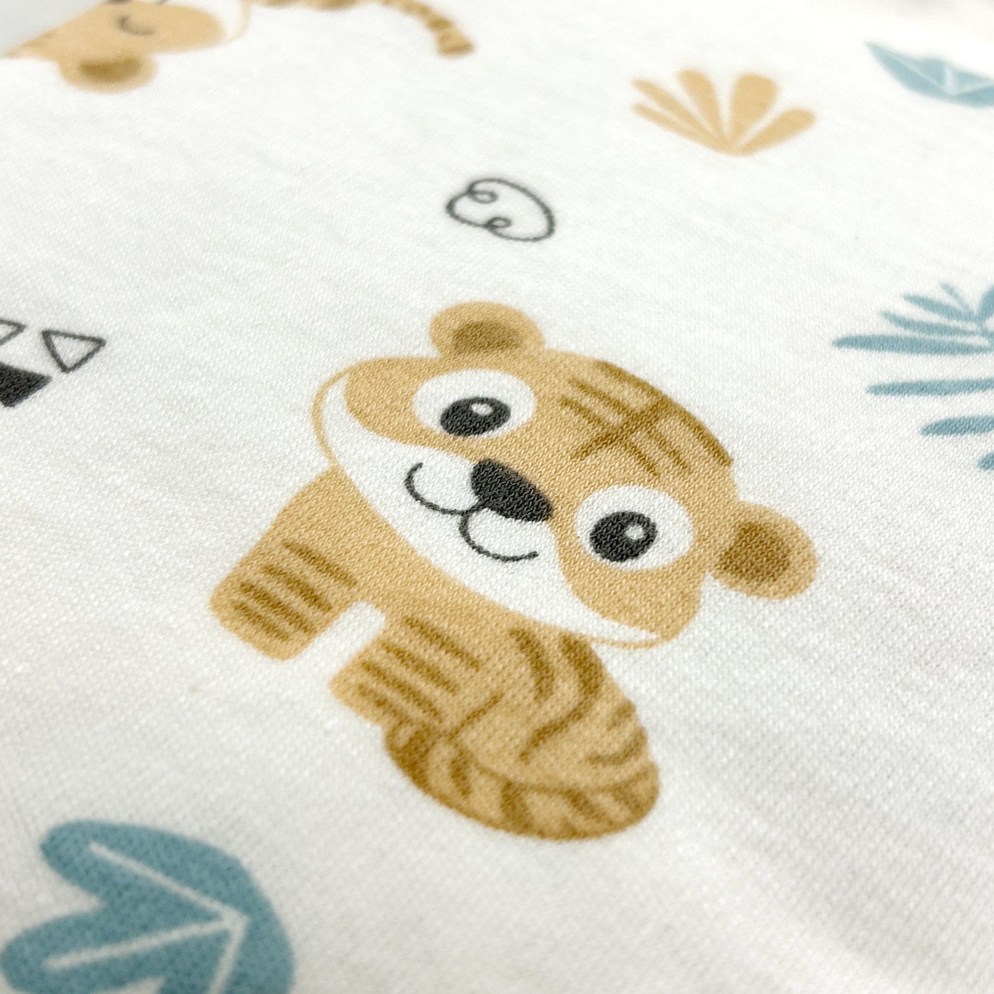 Callowesse Newborn Baby Swaddle 0-3 Months 0.5 TOG - Curious Cubs - Swaddle