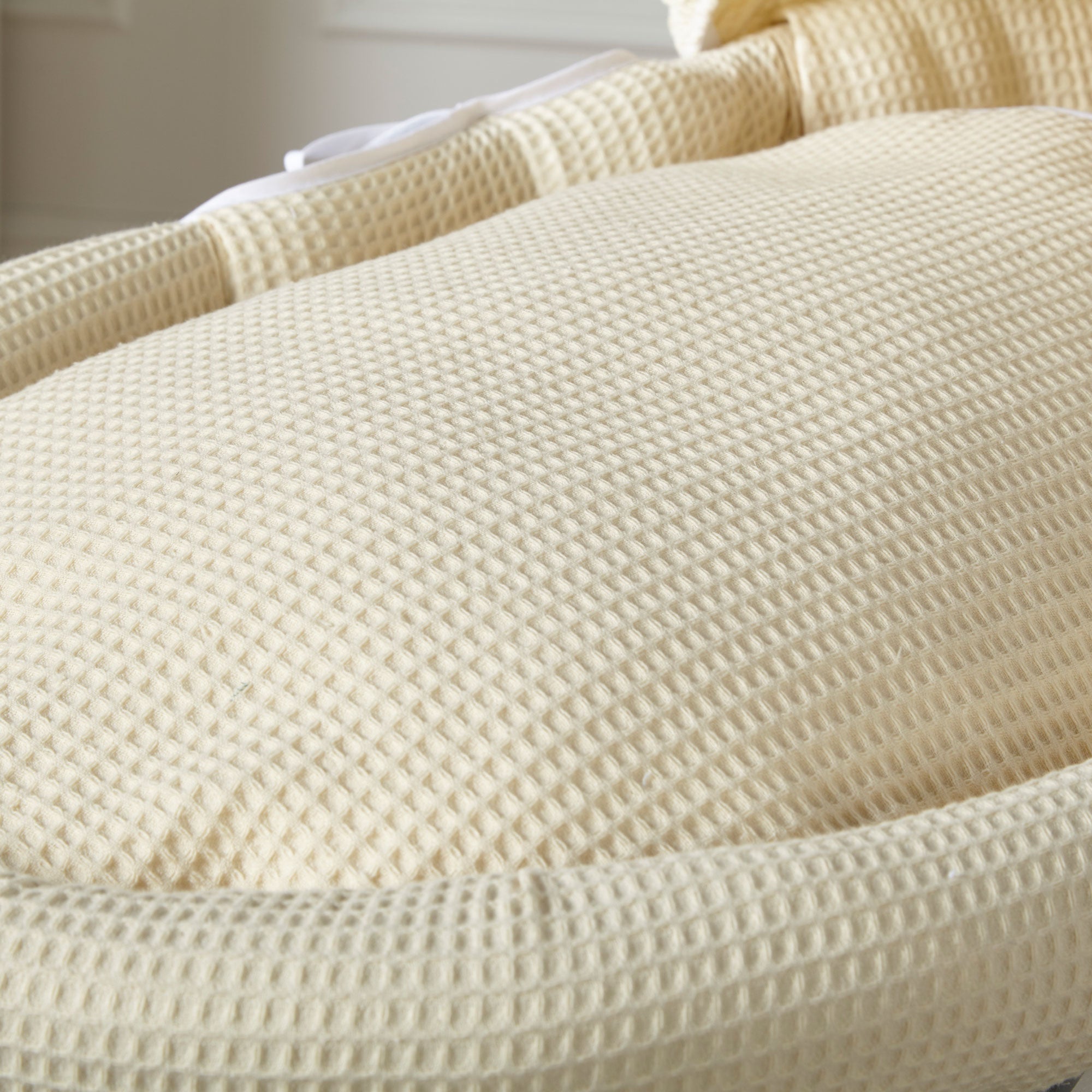 Cream Waffle Grey Wicker Baby Moses Basket With Stand-1