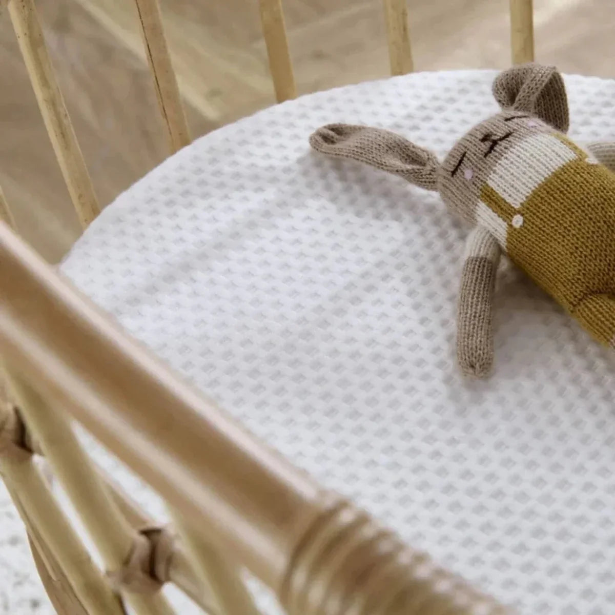 CuddleCo Aria Wave Crib - Rattan - Convertible Baby Cots