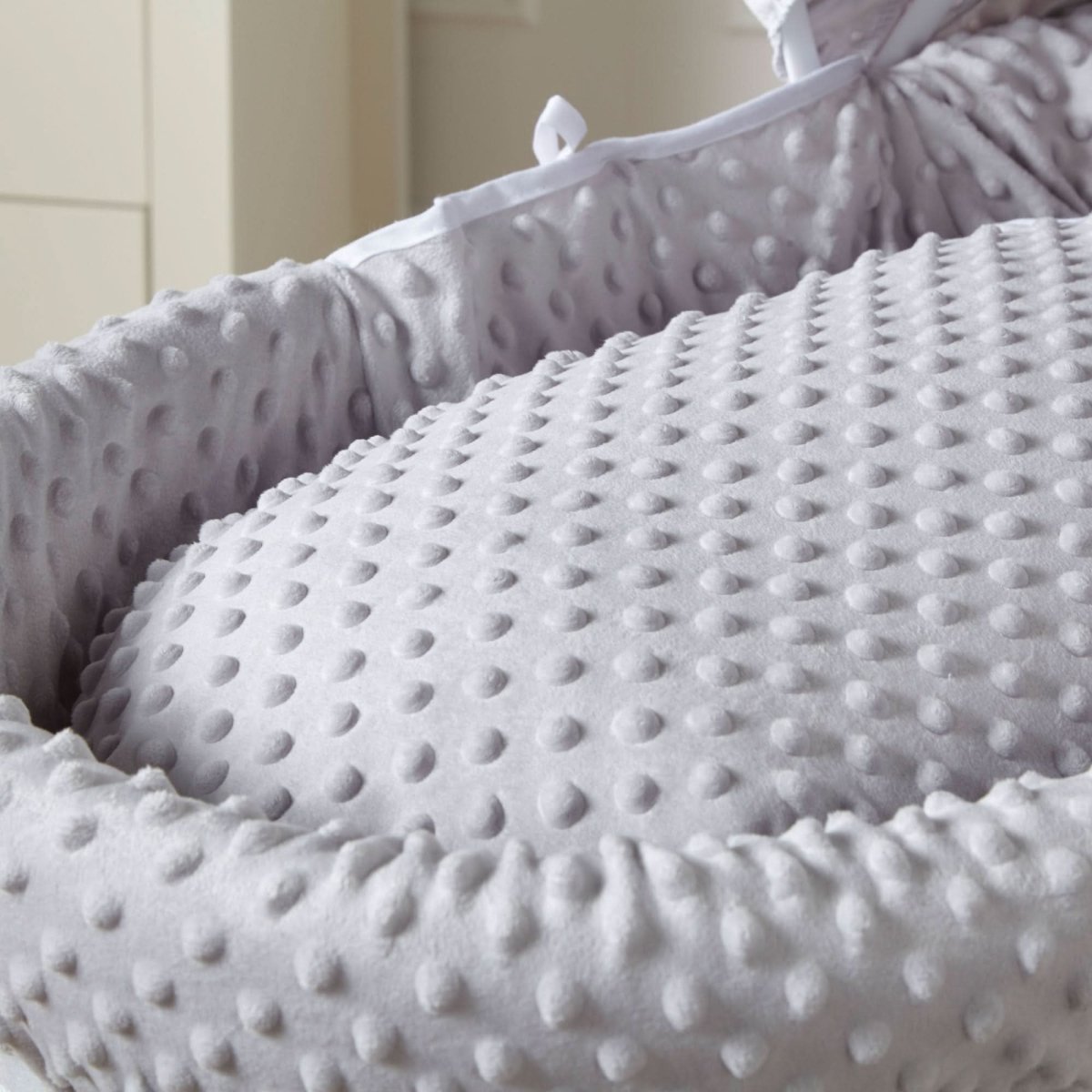 Grey Dimple White Wicker Baby Moses Basket With Stand - Wicker Moses Basket
