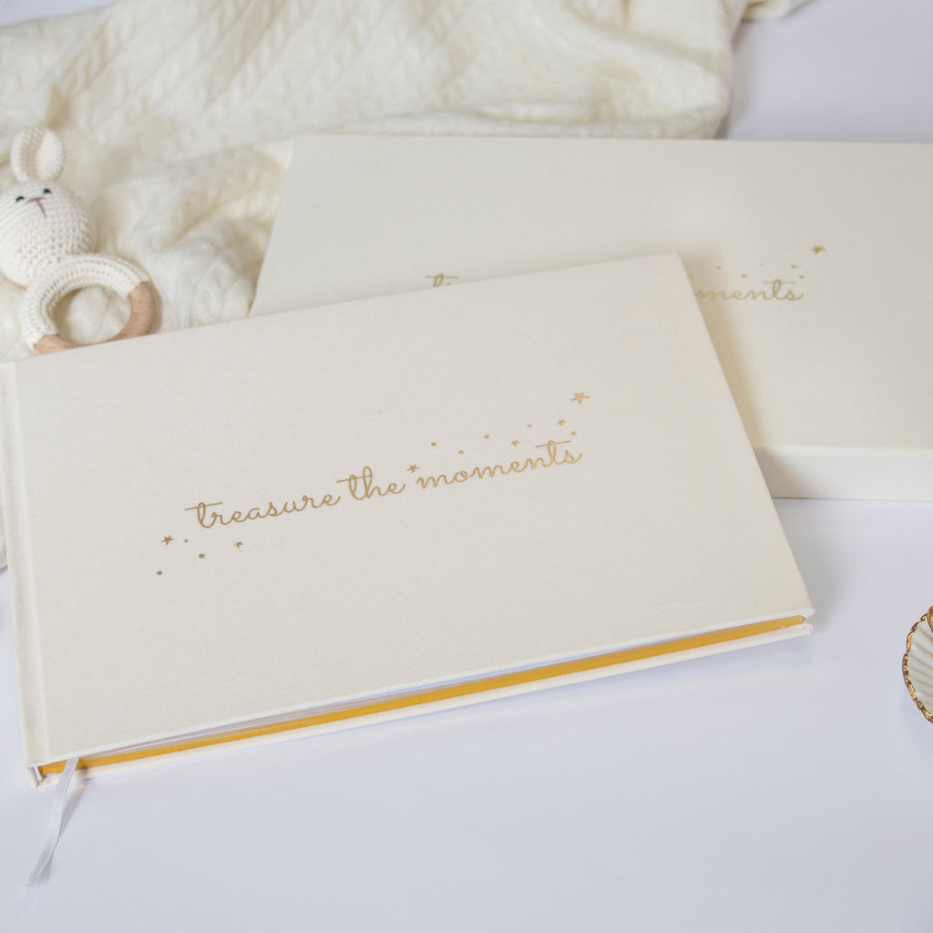 Hello Baby Gender Neutral Gift Set - Gift Box