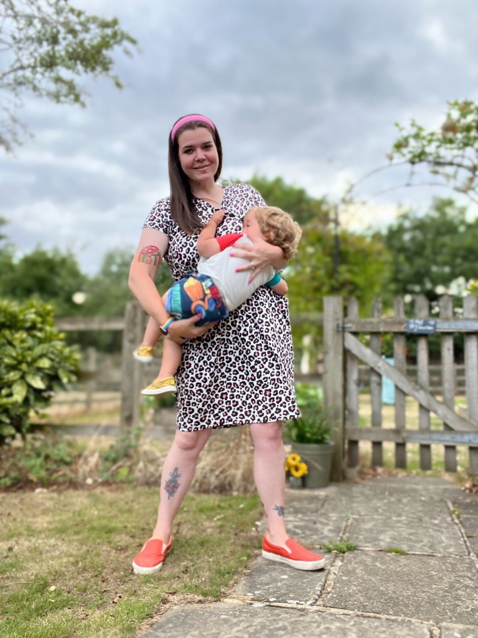 The Knee Length Breastfeeding Dress - Lizzie Leopard Pink-2