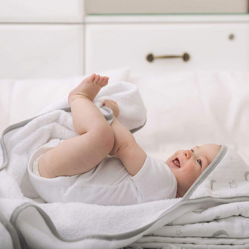 Petite Piccolo Hooded Bath Towel & Washcloth Set – Moon & Stars - Towel / Robe