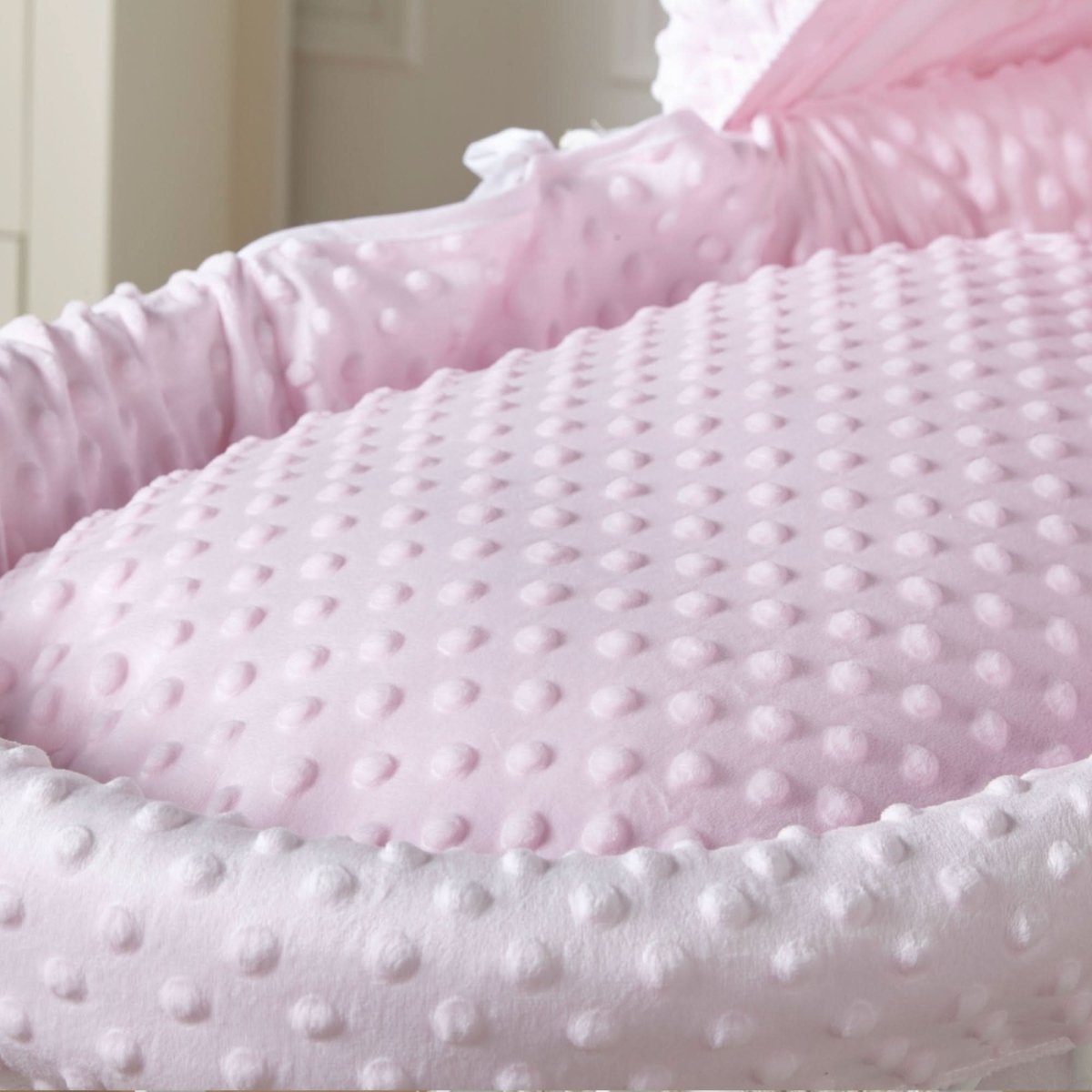 Pink Dimple White Wicker Baby Moses Basket With Stand - Wicker Moses Basket