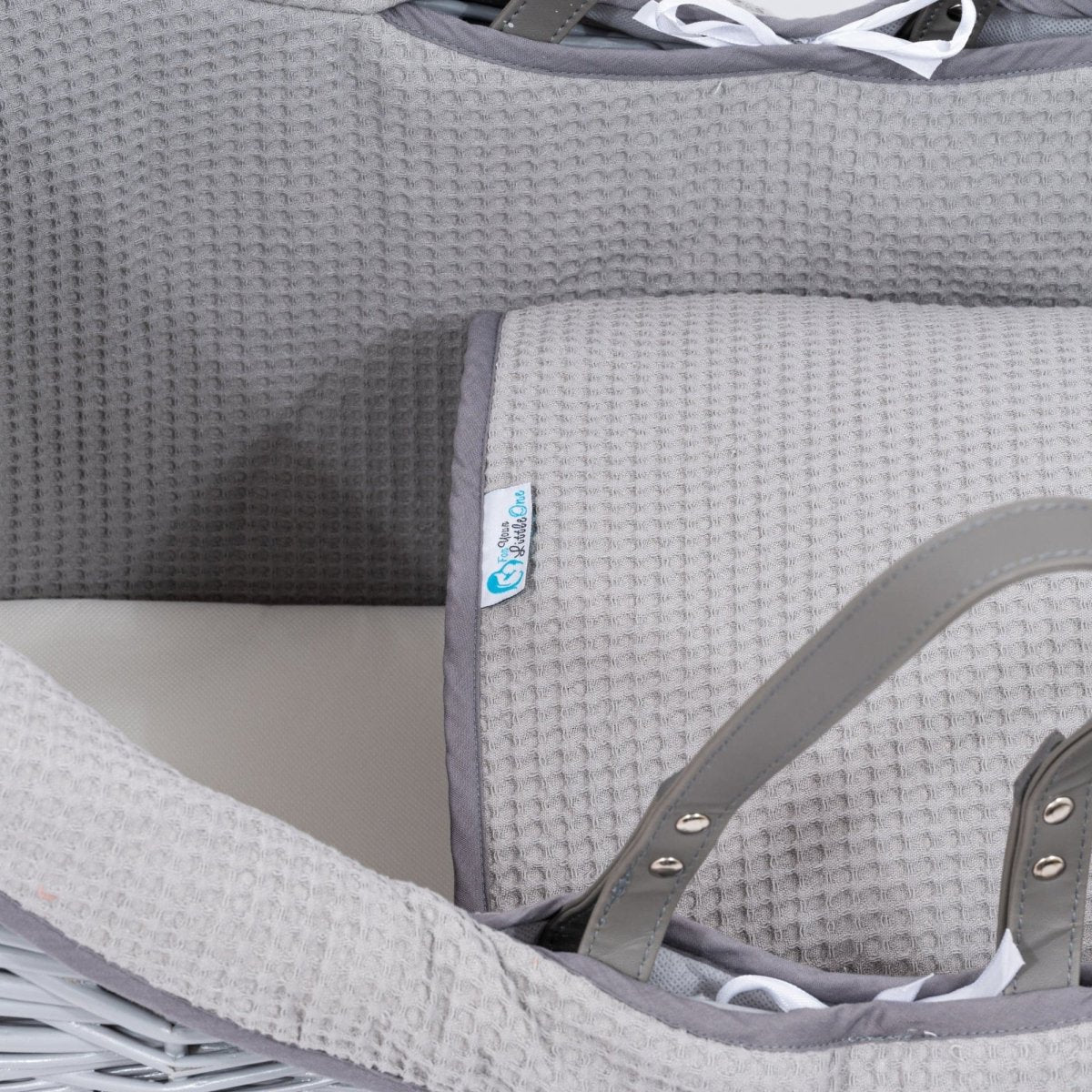Pod Grey Waffle Moses Basket Bedding Set (Basket Not Included!) - Moses Basket Bedding Set