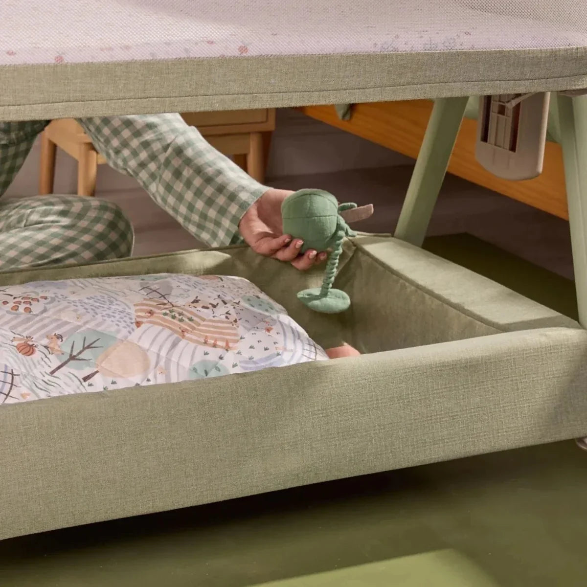 Tutti Bambini CoZee Zen Bedside Crib - Eucalyptus - Eucalyptus - Baby Bedside Cribs