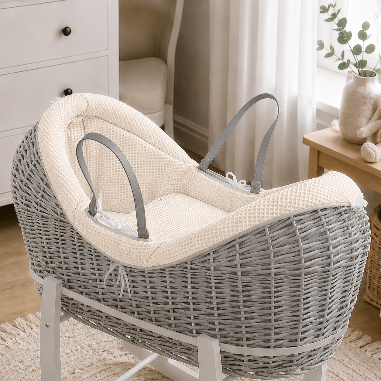 Wicker Deluxe Pod Baby Moses Basket With Stand - Grey / Waffle / Cream - Pod Moses Basket