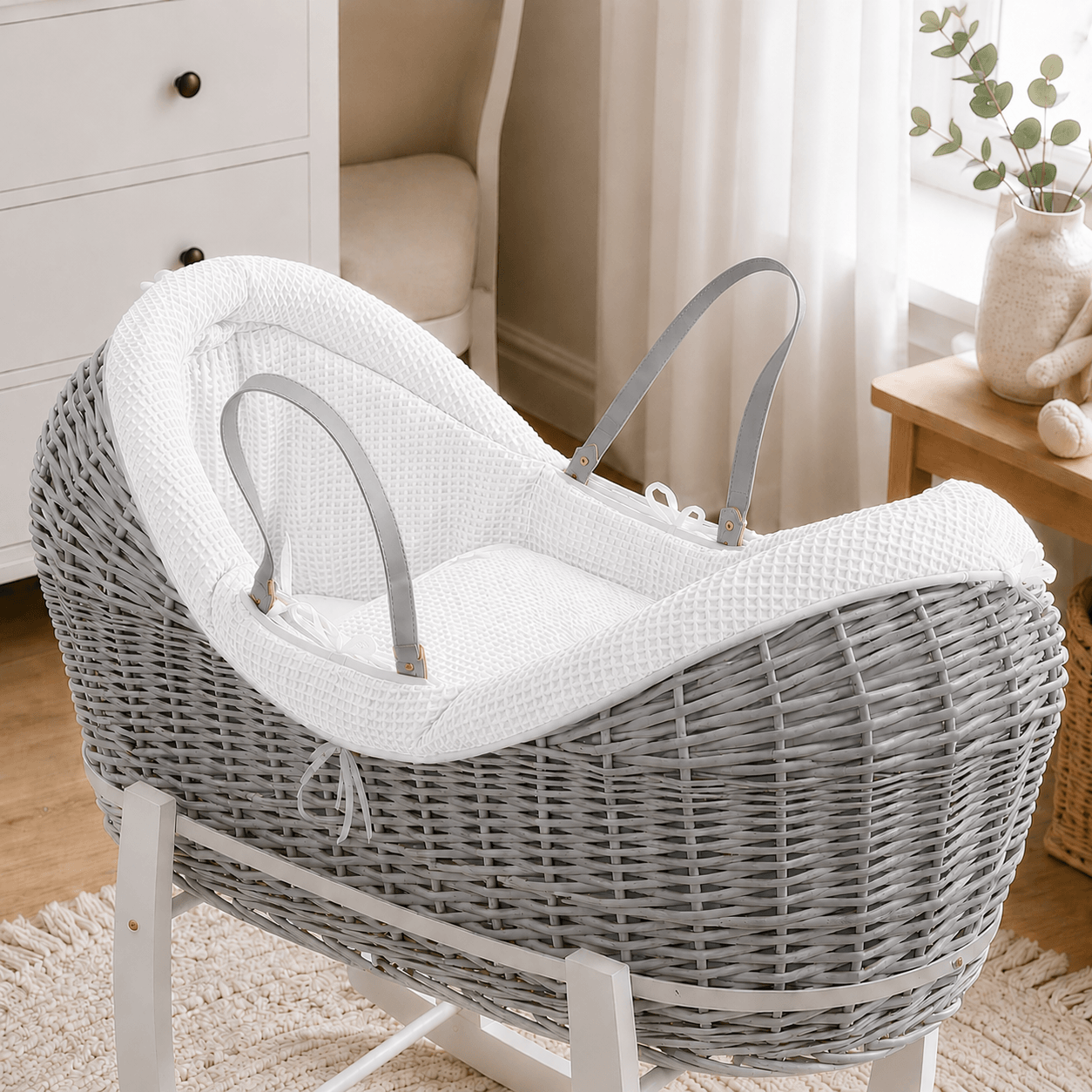 Wicker Deluxe Pod Baby Moses Basket With Stand - Grey / Waffle / White - Pod Moses Basket
